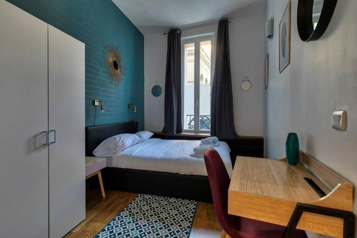 Apartment Chateau - Cosy 6p Near Champs Elysee Paris